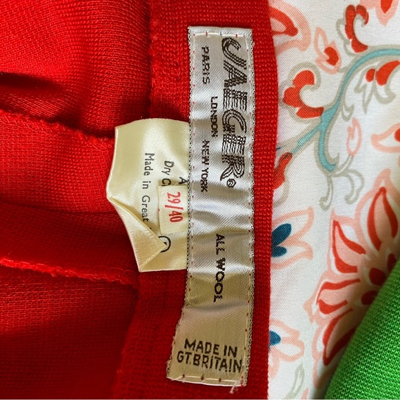 1970s Jaeger ladies vintage vest/pant suit - Picture 3 of 4
